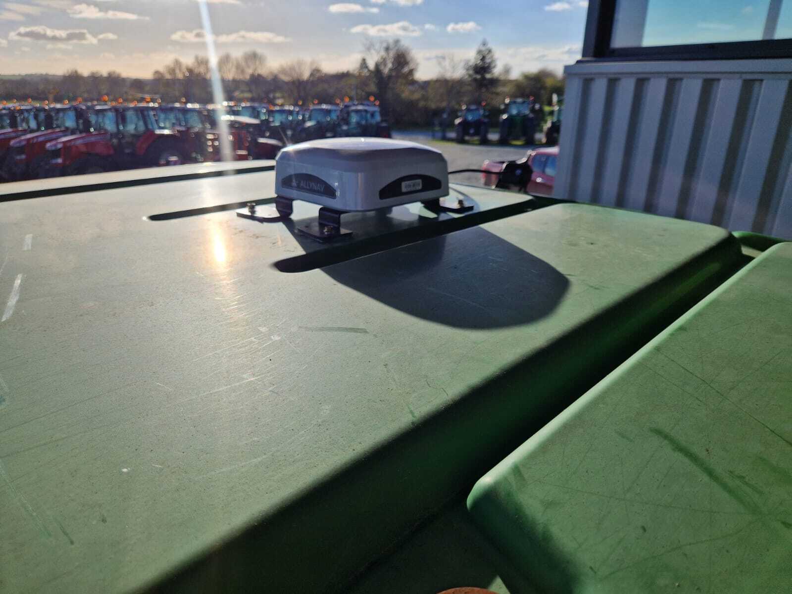 JOHN DEERE 6930 PREMIUM