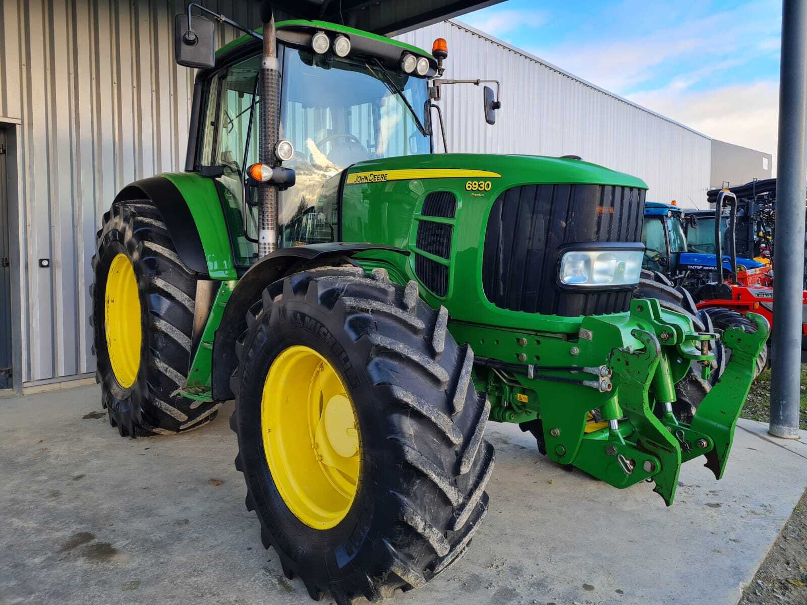 JOHN DEERE 6930 PREMIUM