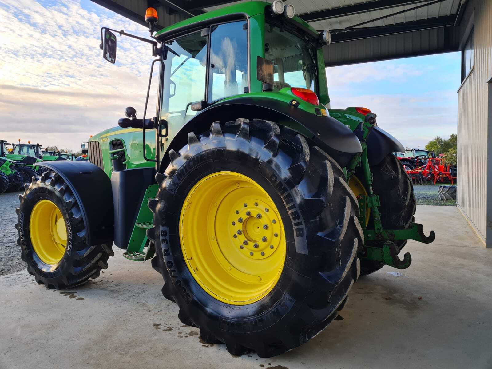 JOHN DEERE 6930 PREMIUM