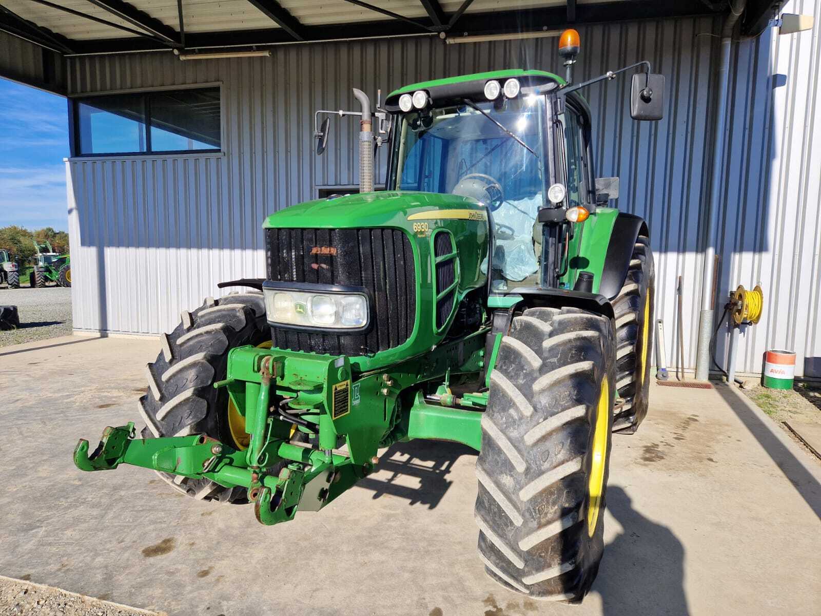 JOHN DEERE 6930 PREMIUM