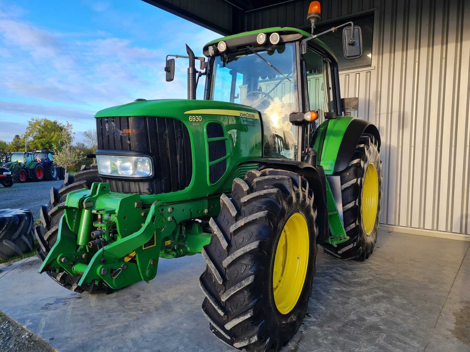 JOHN DEERE 6930 PREMIUM
