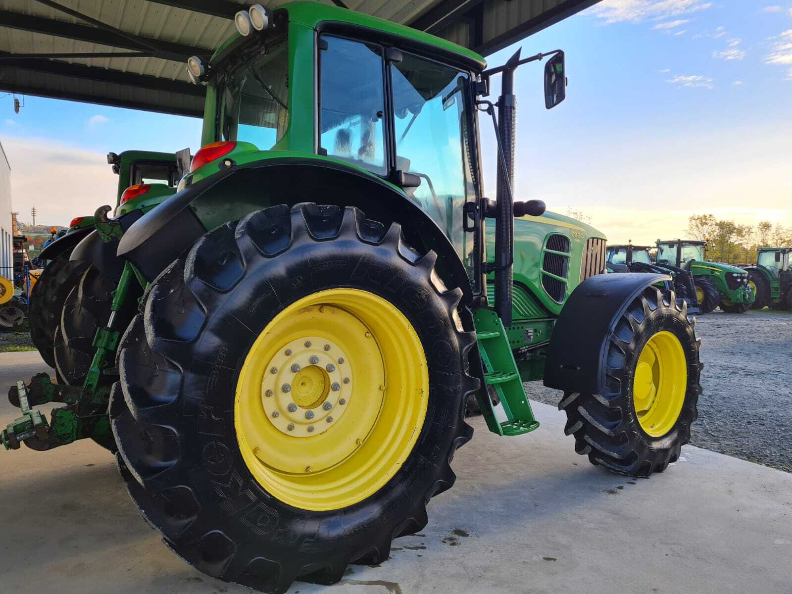 JOHN DEERE 6930 PREMIUM