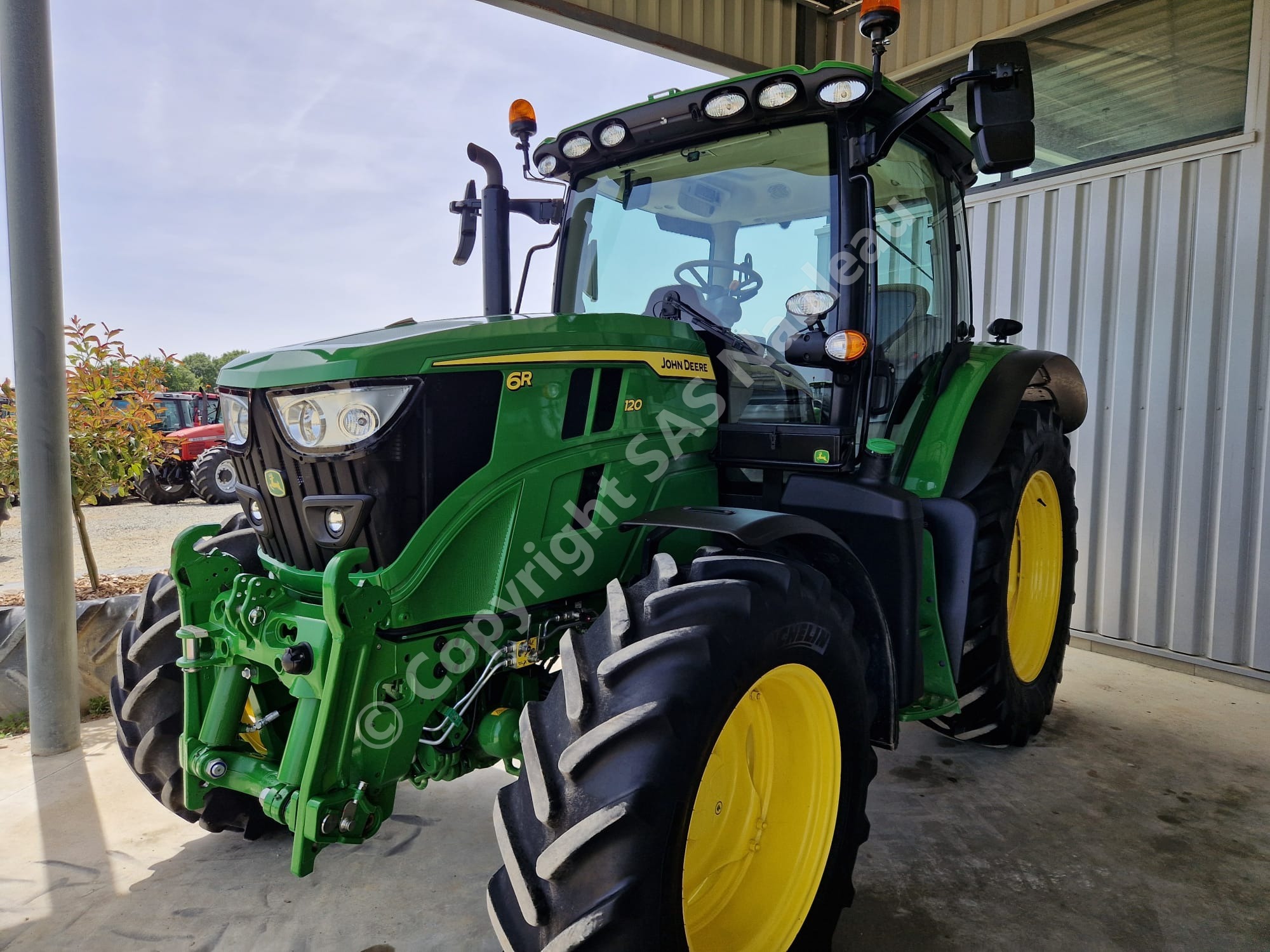 JOHN DEERE 6R120
