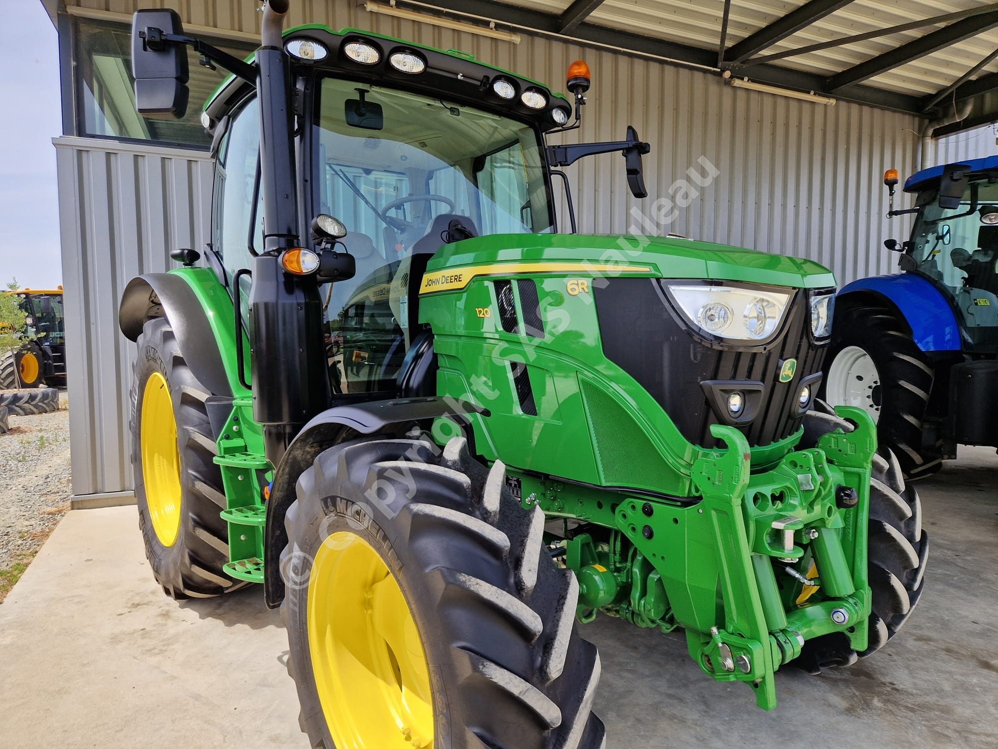 JOHN DEERE 6R120