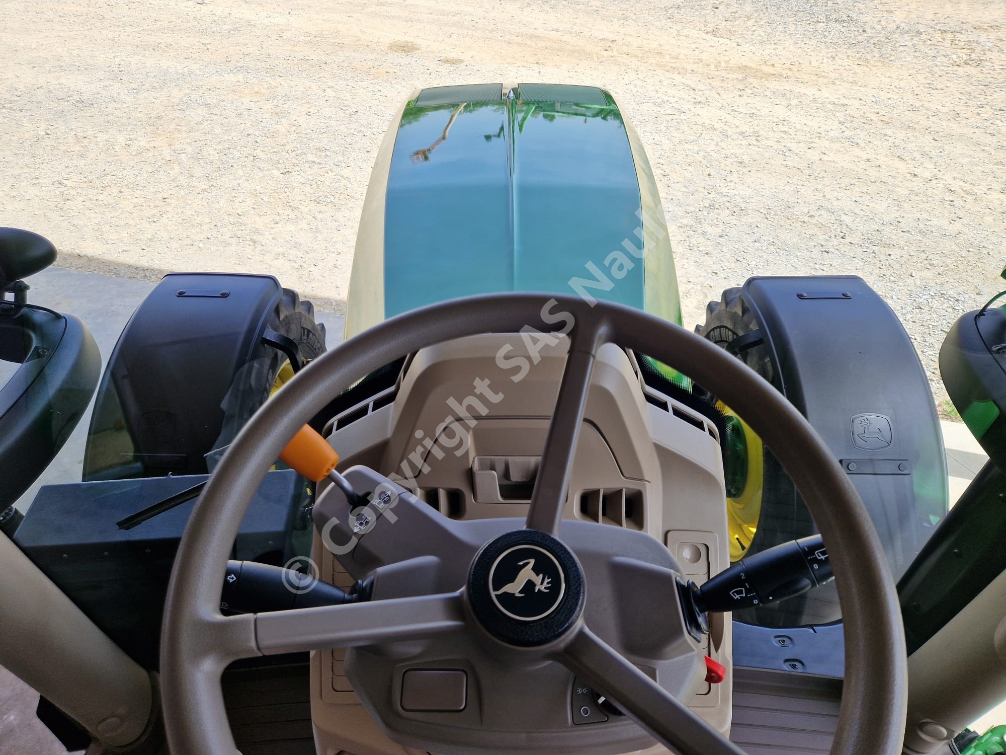 JOHN DEERE 6R120