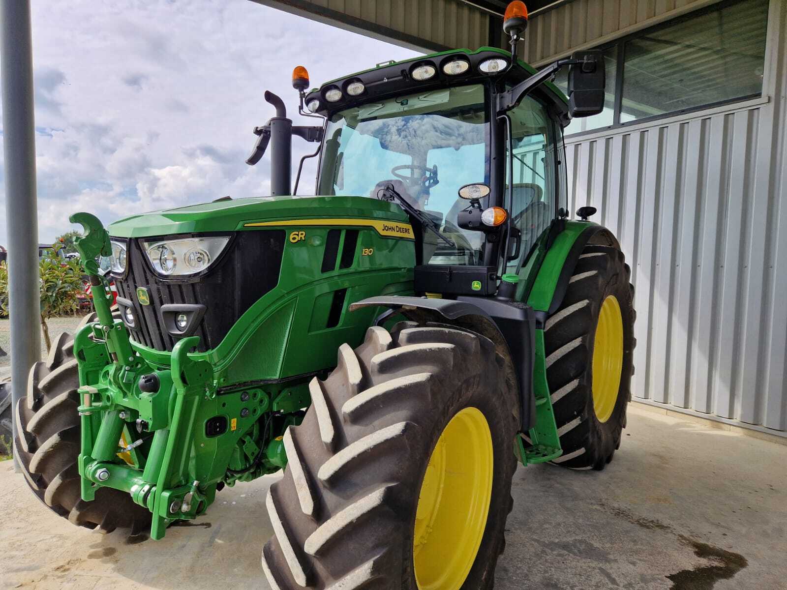 JOHN DEERE 6R130