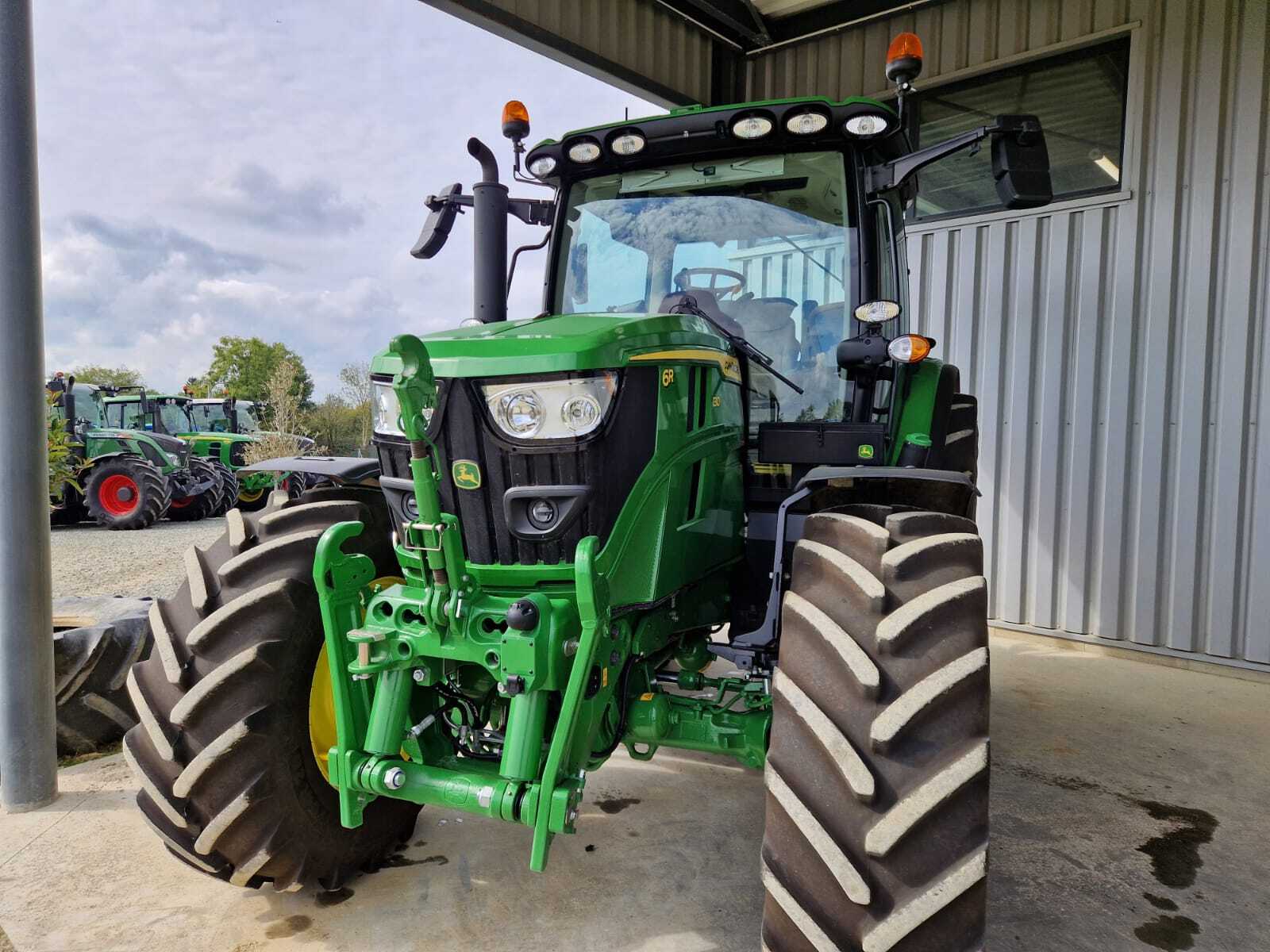 JOHN DEERE 6R130