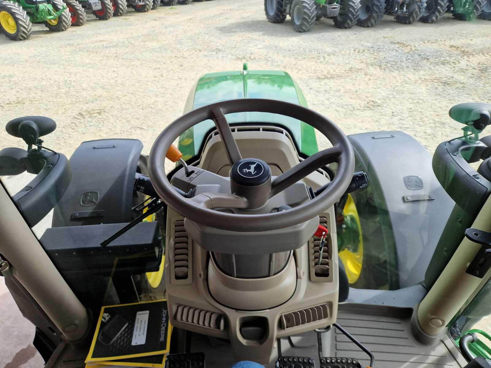 JOHN DEERE 6R130