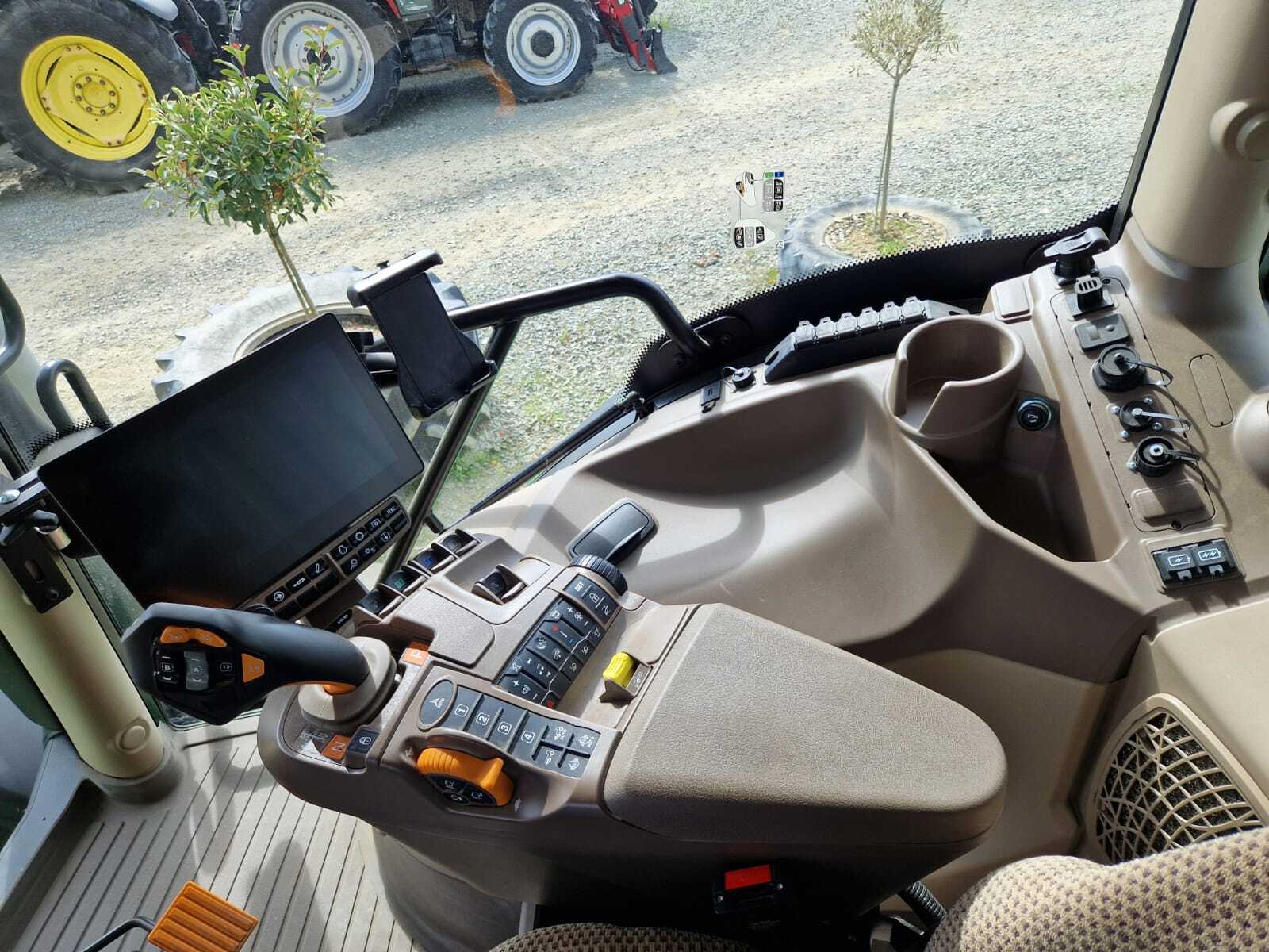 JOHN DEERE 6R130