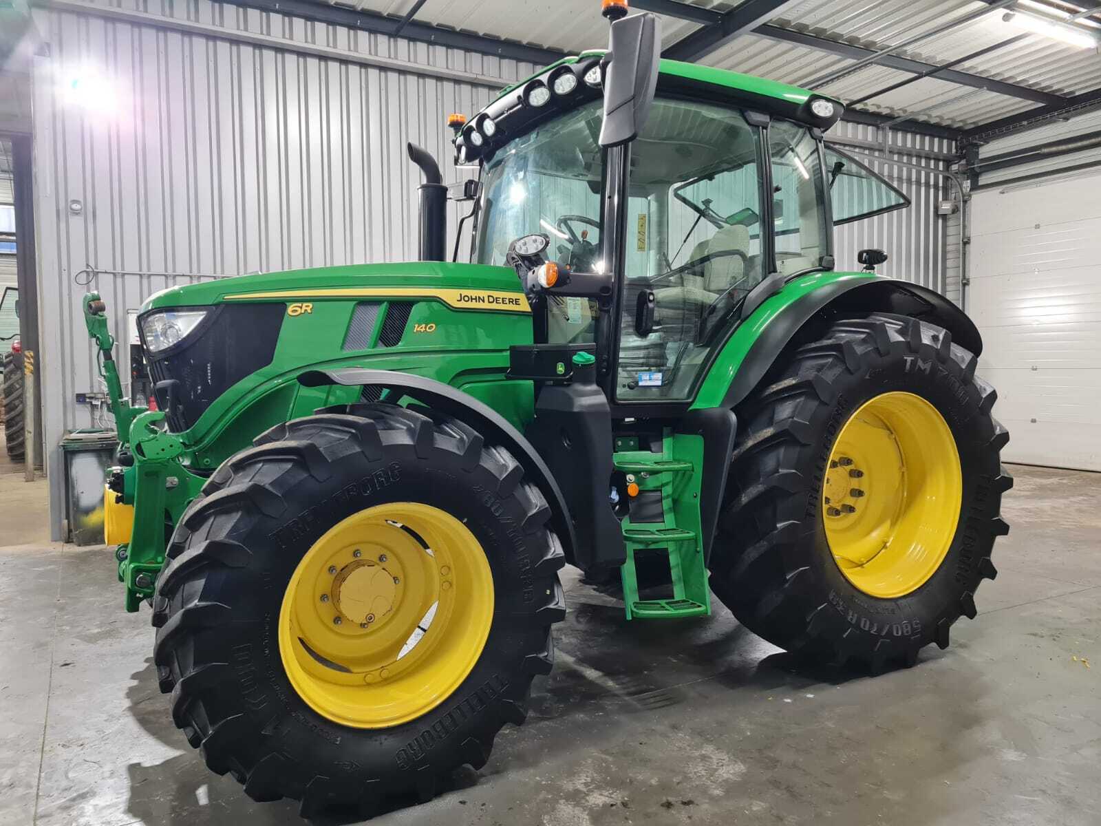 JOHN DEERE 6R140