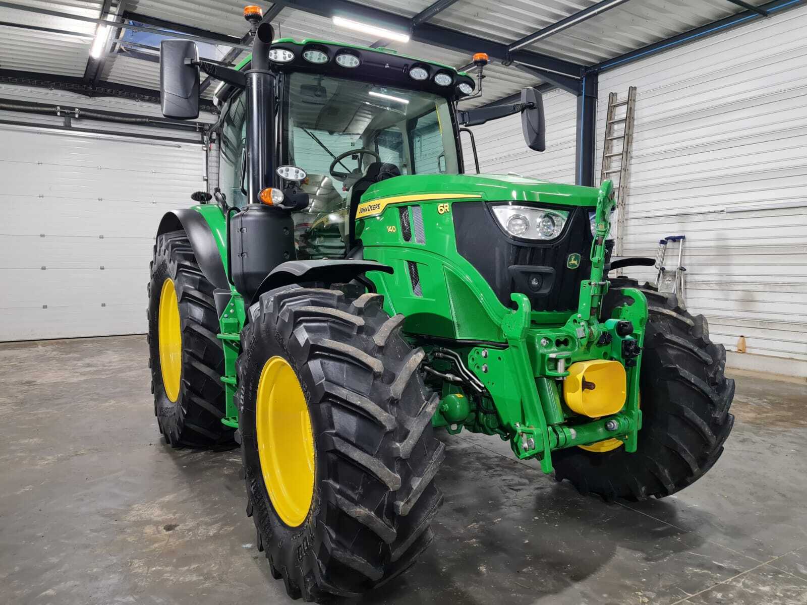 JOHN DEERE 6R140