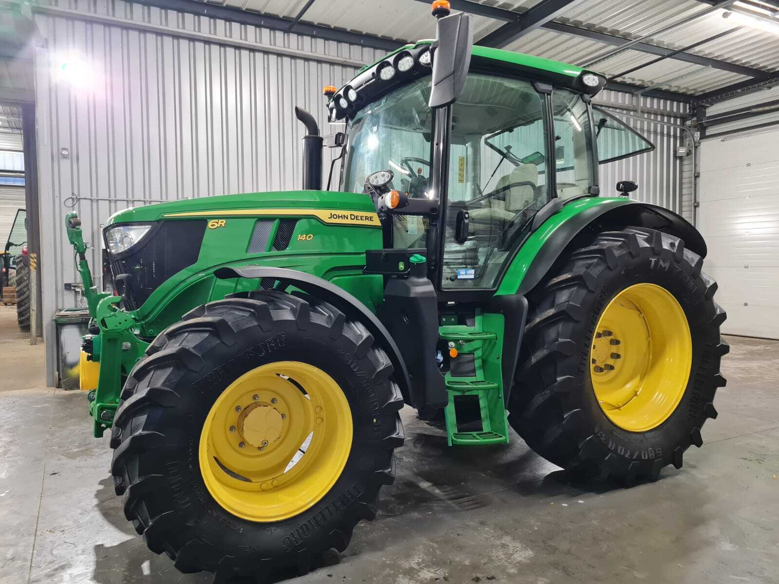 JOHN DEERE 6R140