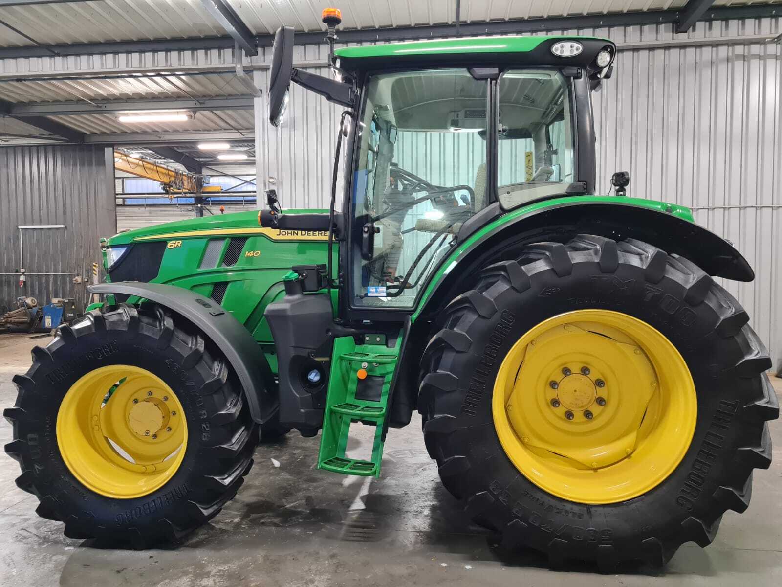 JOHN DEERE 6R140