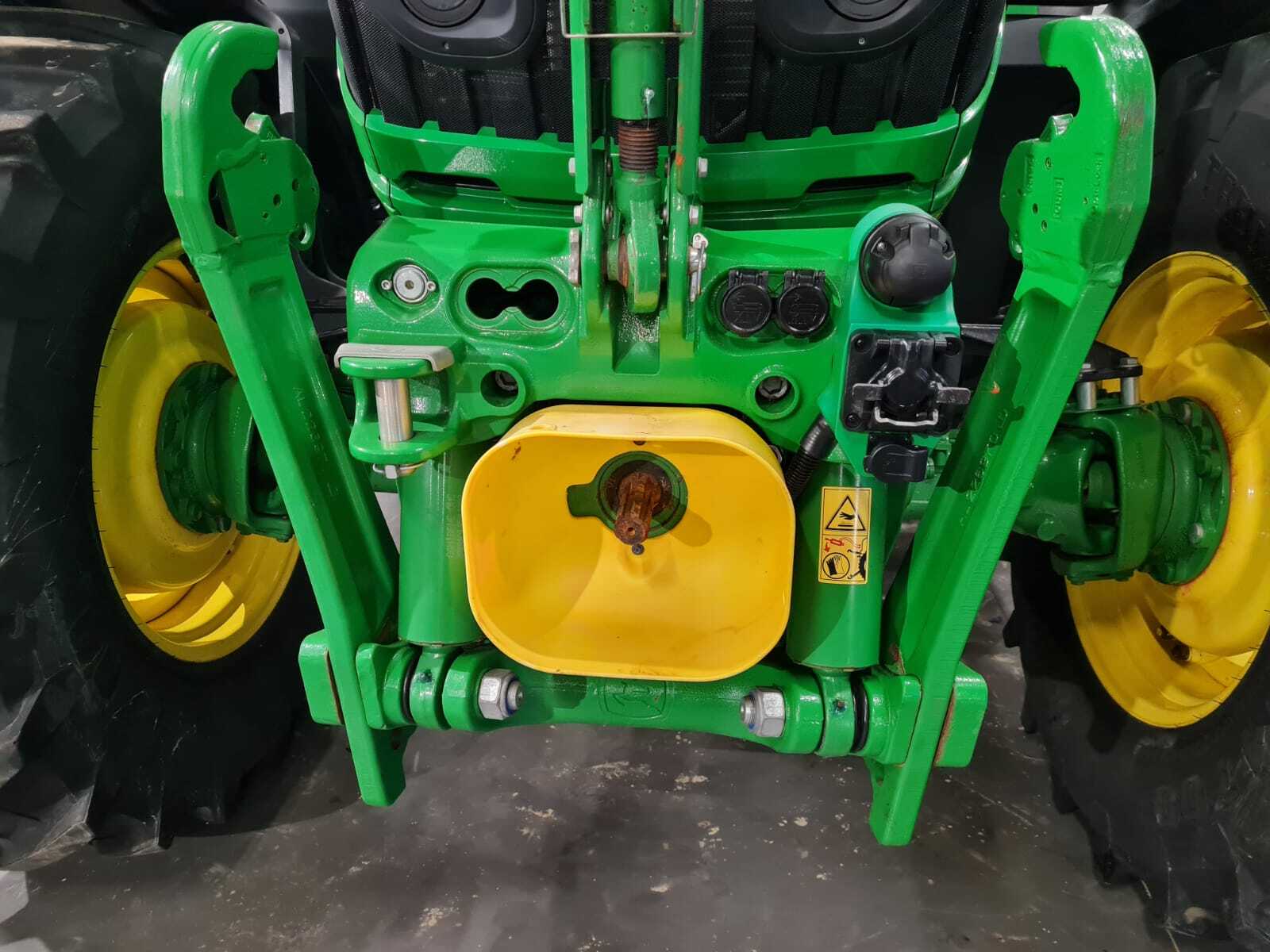 JOHN DEERE 6R140