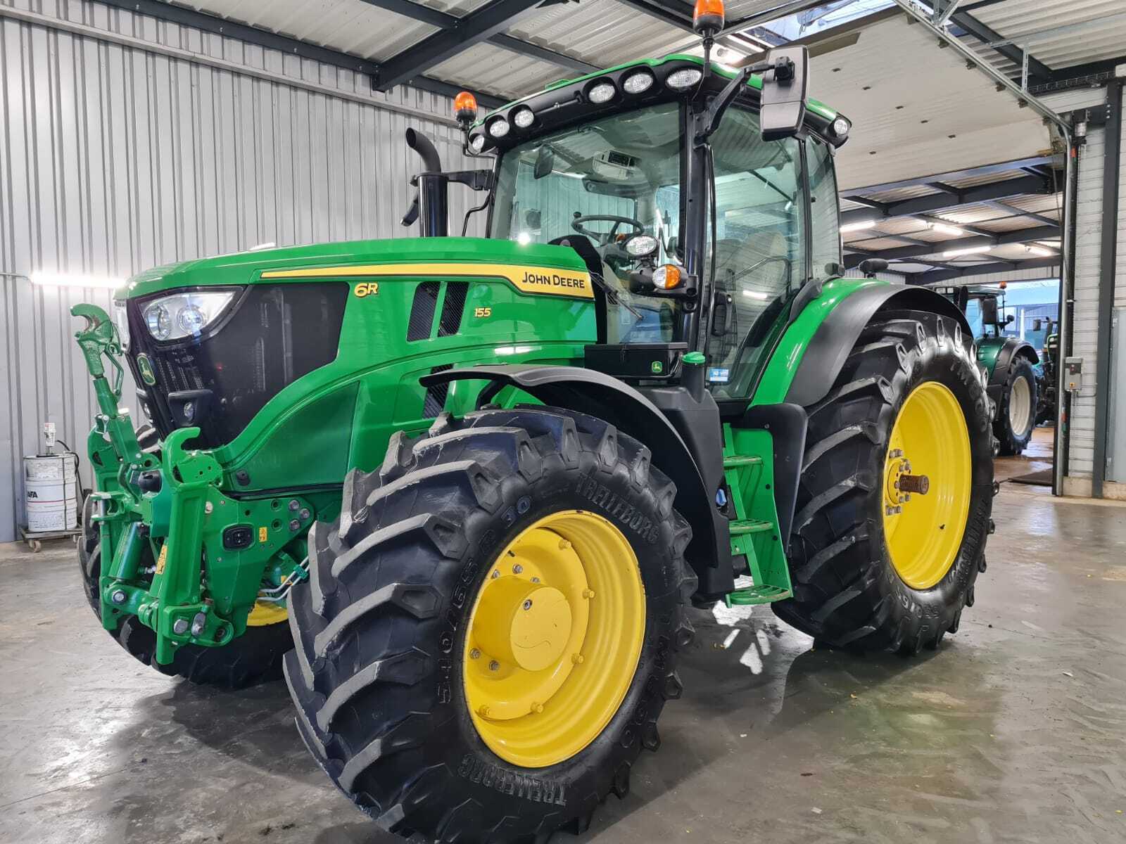 JOHN DEERE 6R155