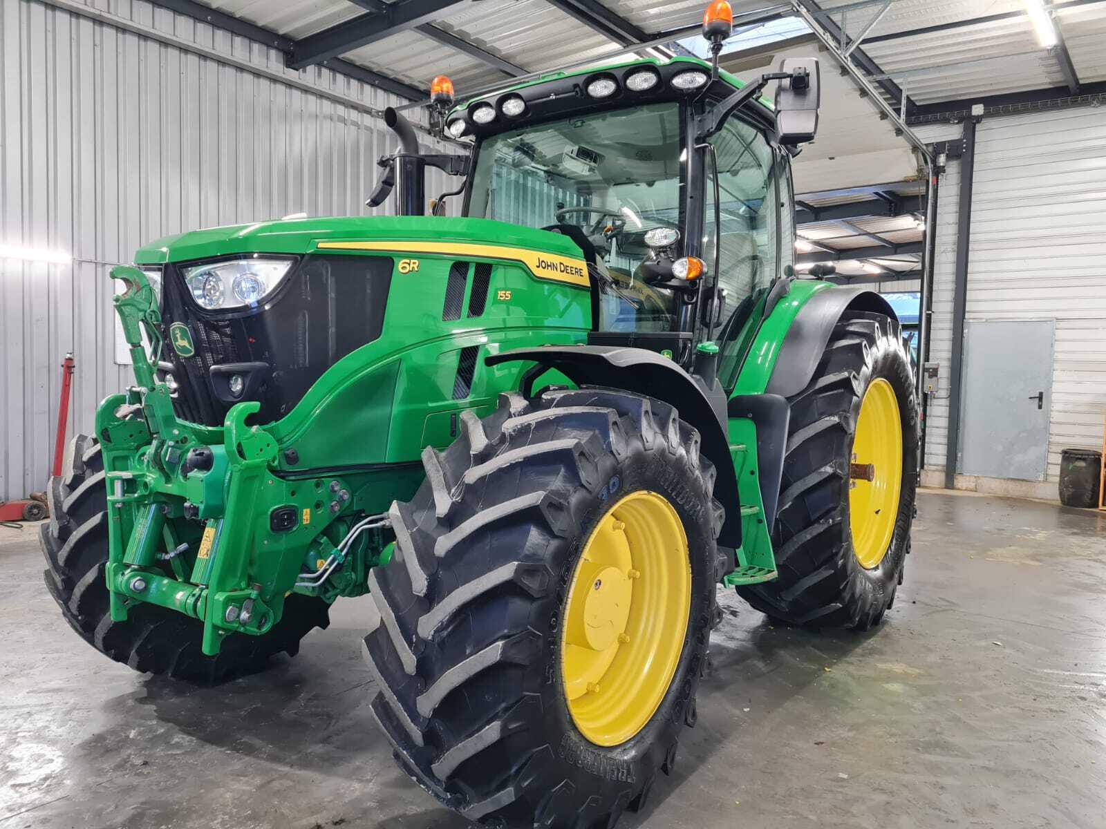 JOHN DEERE 6R155