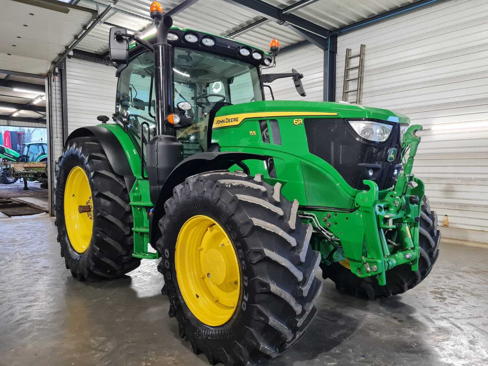 JOHN DEERE 6R155