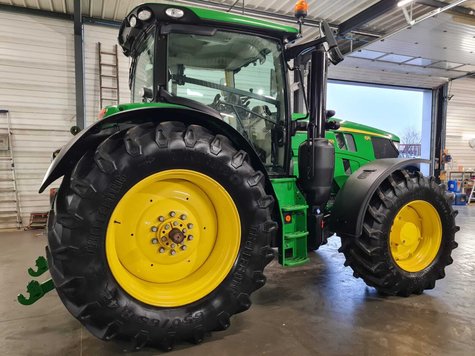 JOHN DEERE 6R155