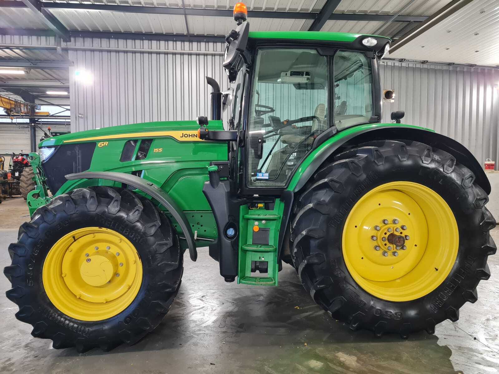 JOHN DEERE 6R155