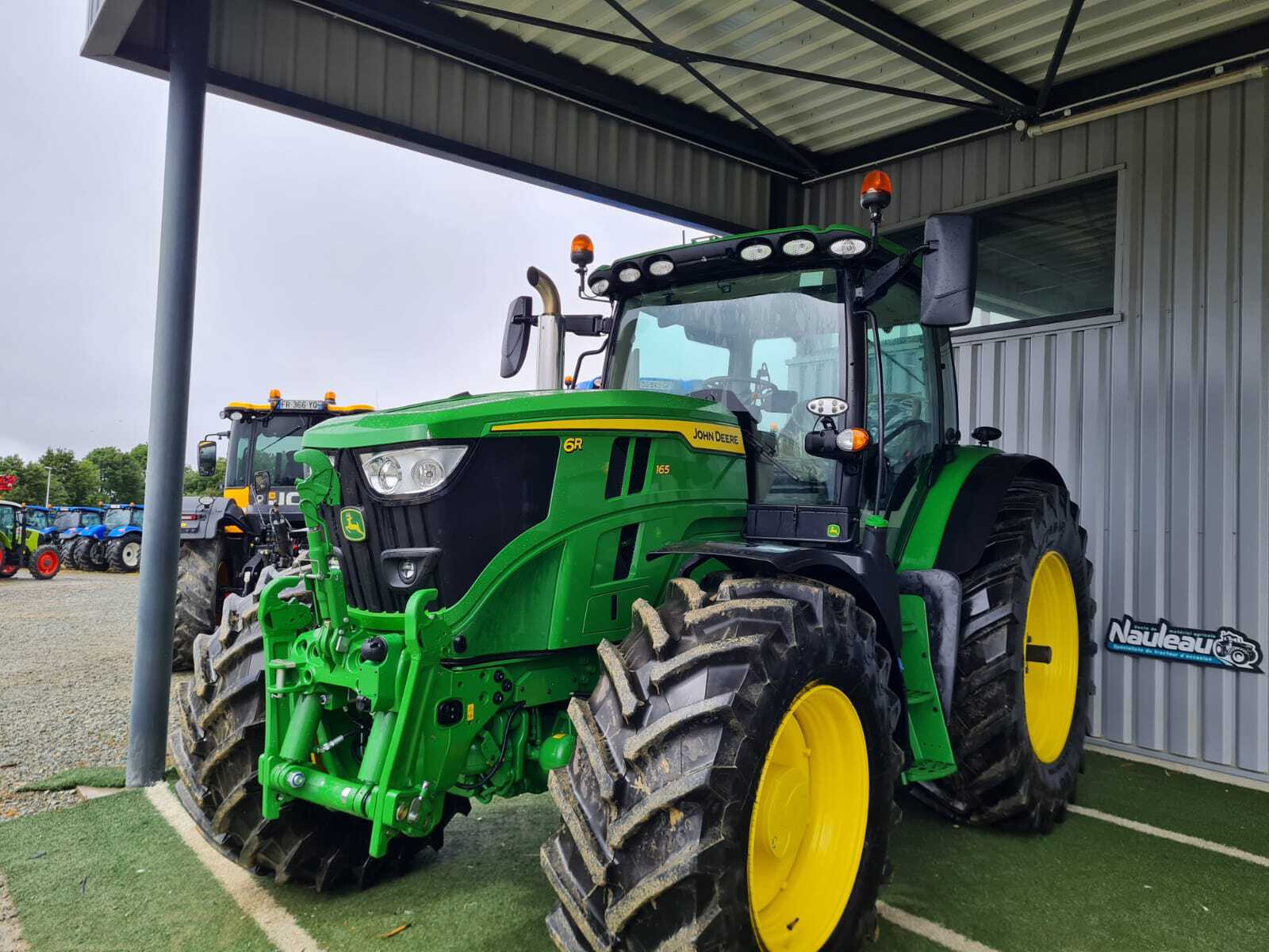 JOHN DEERE 6R165