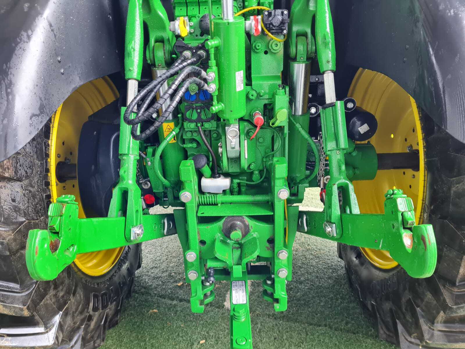 JOHN DEERE 6R165