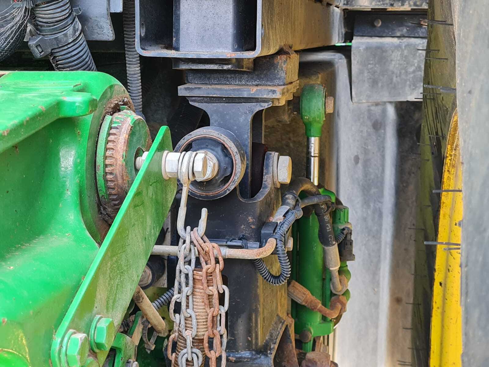 JOHN DEERE 7230R