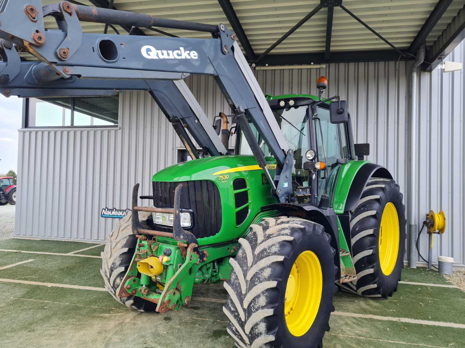 JOHN DEERE 7530 PREMIUM