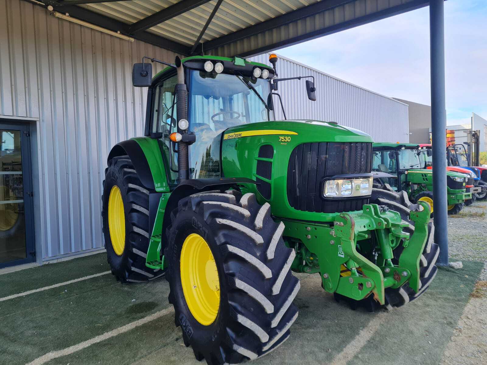 JOHN DEERE 7530 PREMIUM