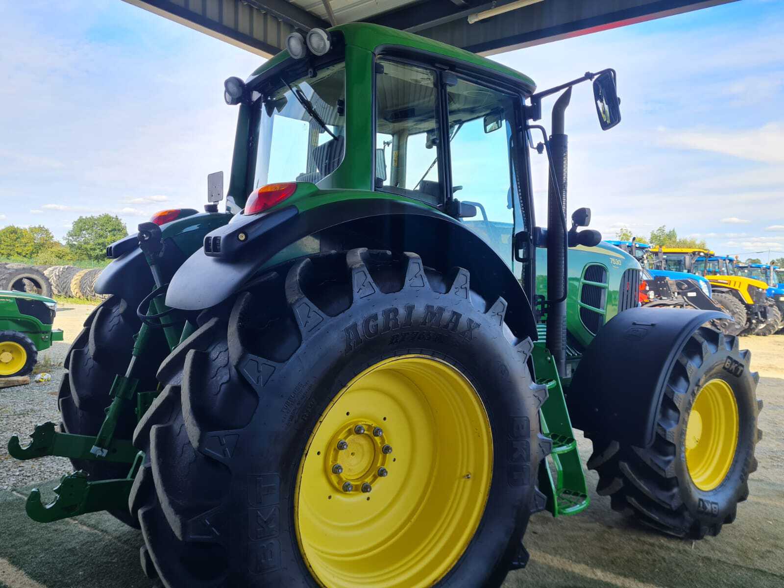 JOHN DEERE 7530 PREMIUM