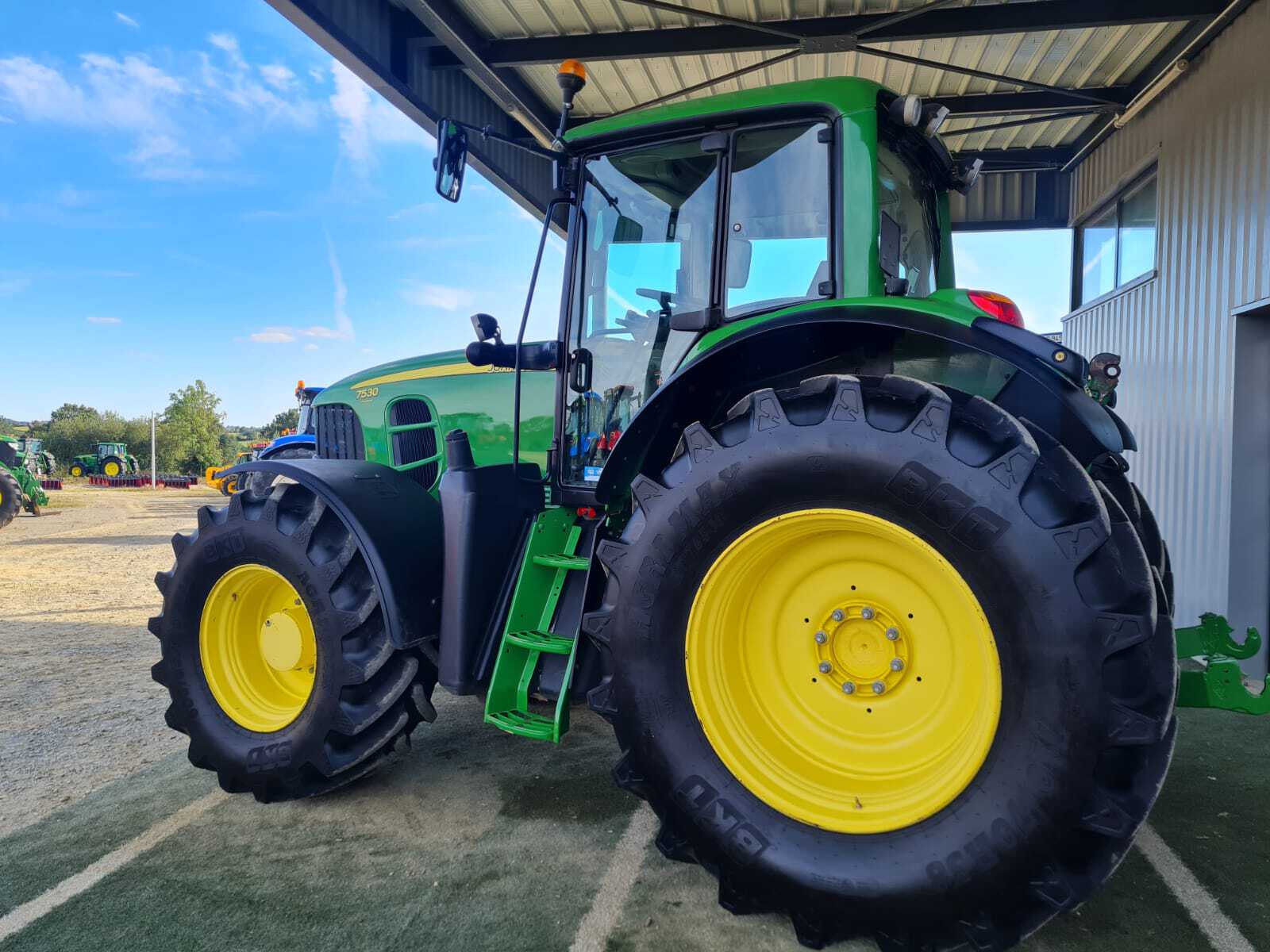 JOHN DEERE 7530 PREMIUM