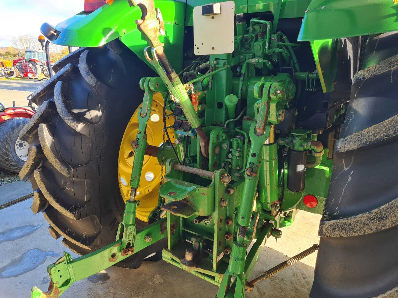 JOHN DEERE 7710