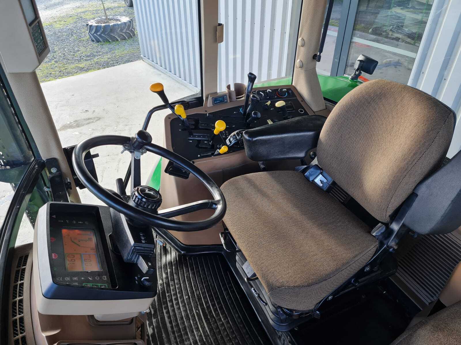 JOHN DEERE 7710