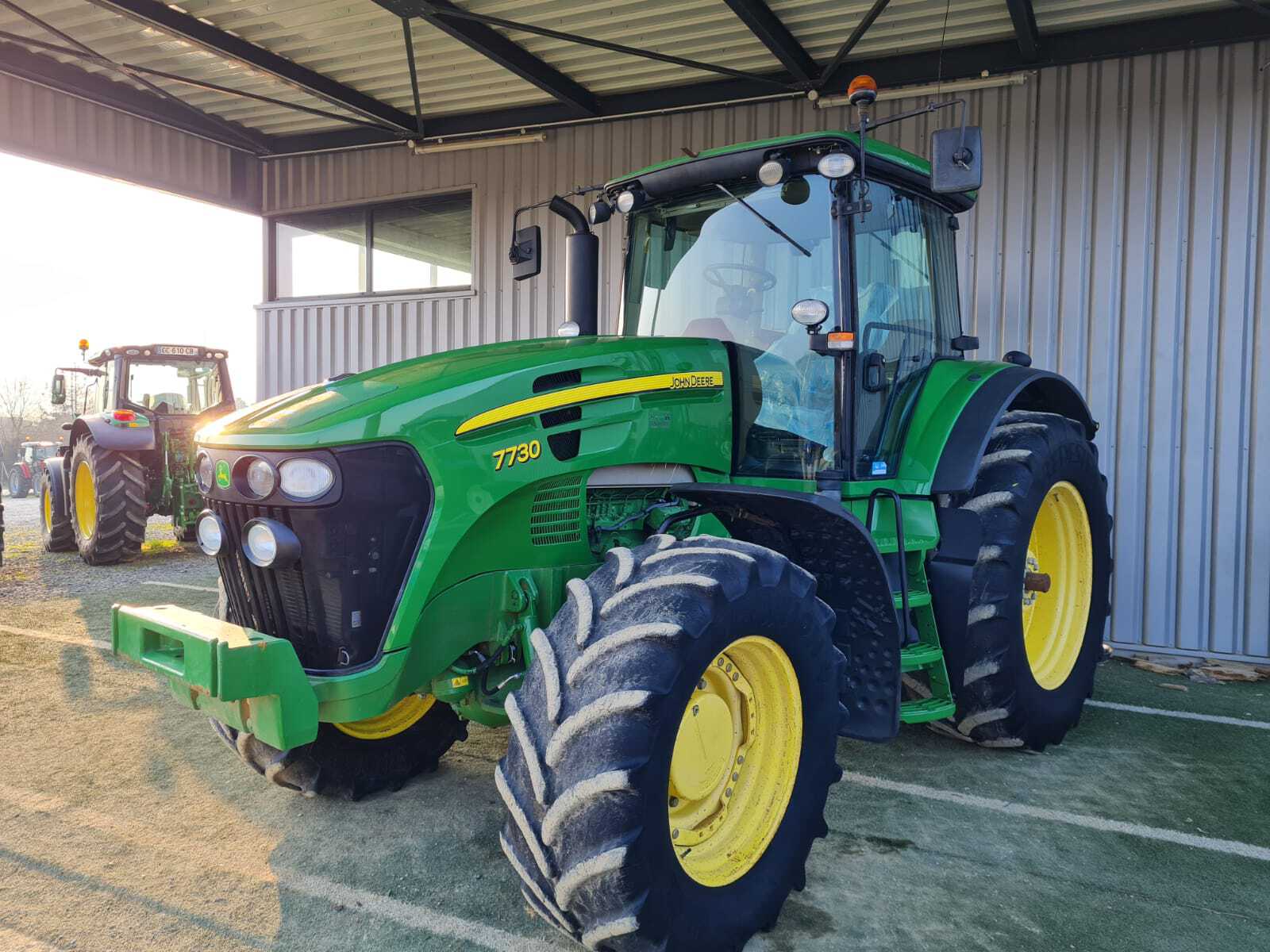 JOHN DEERE 7730