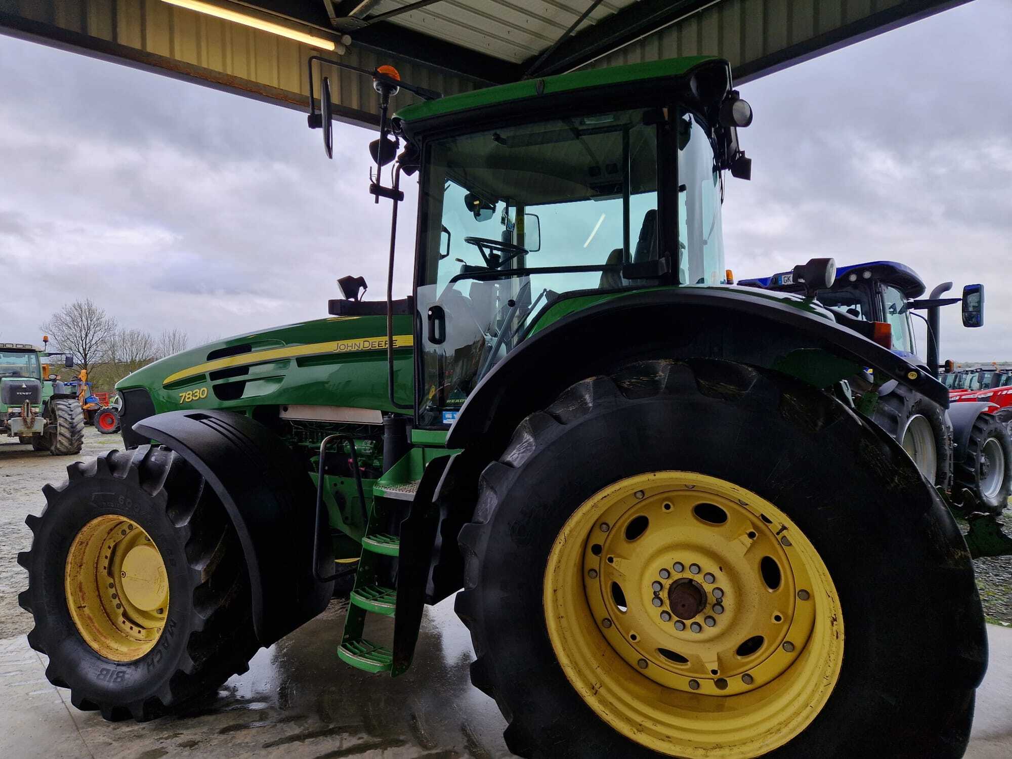 JOHN DEERE 7830