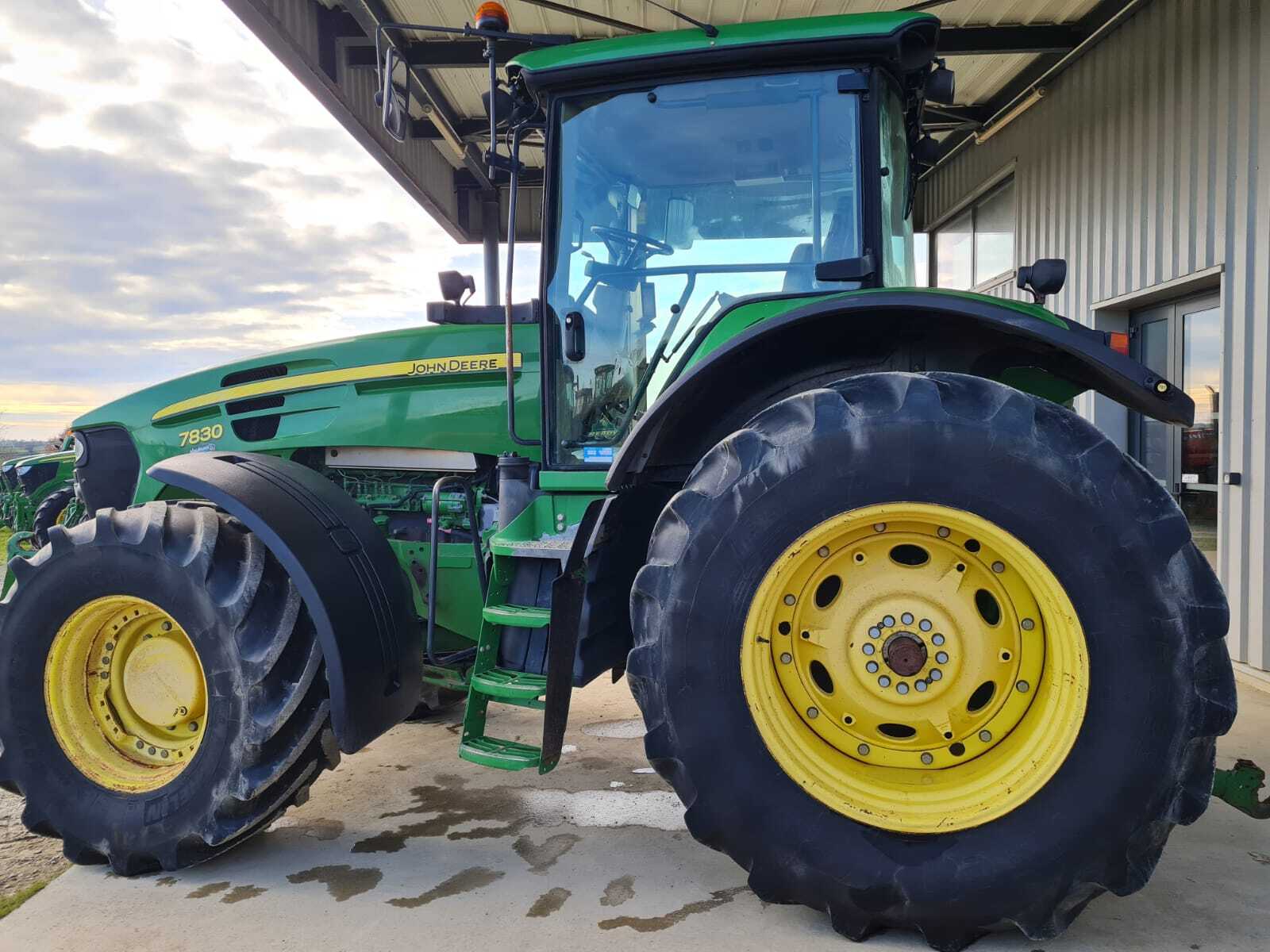 JOHN DEERE 7830