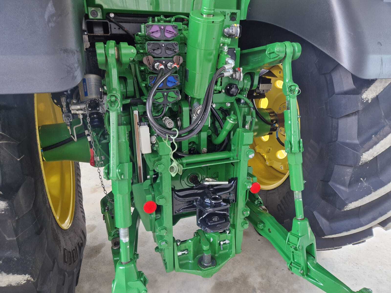 JOHN DEERE 7R310