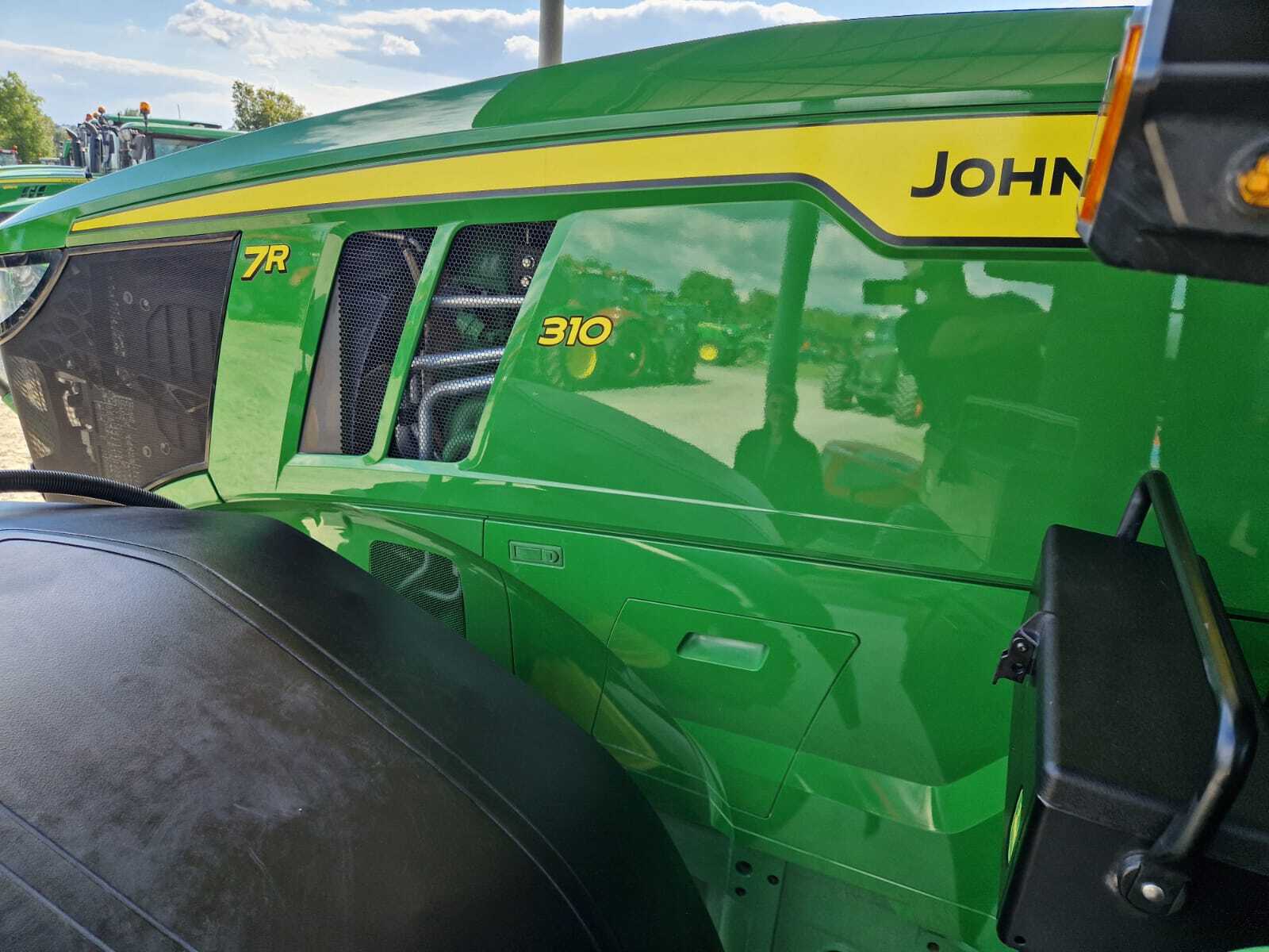 JOHN DEERE 7R310