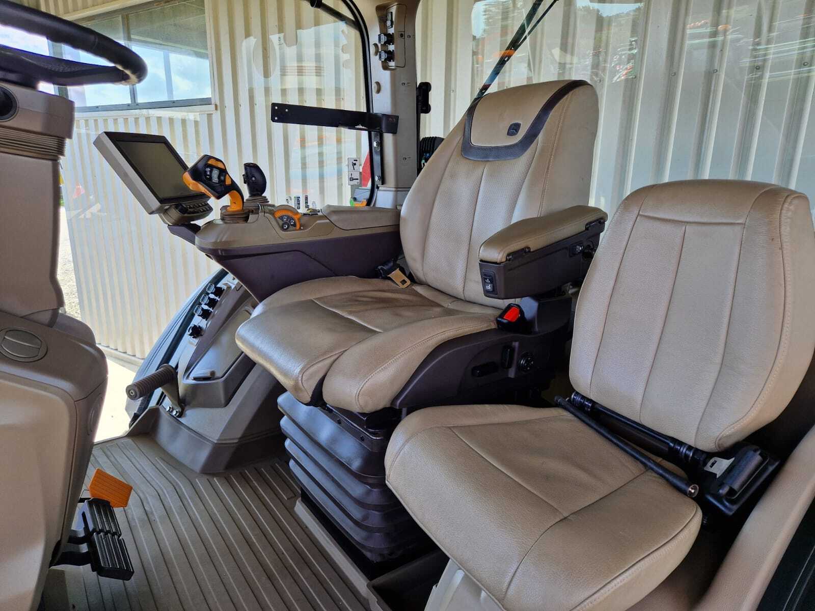 JOHN DEERE 7R310