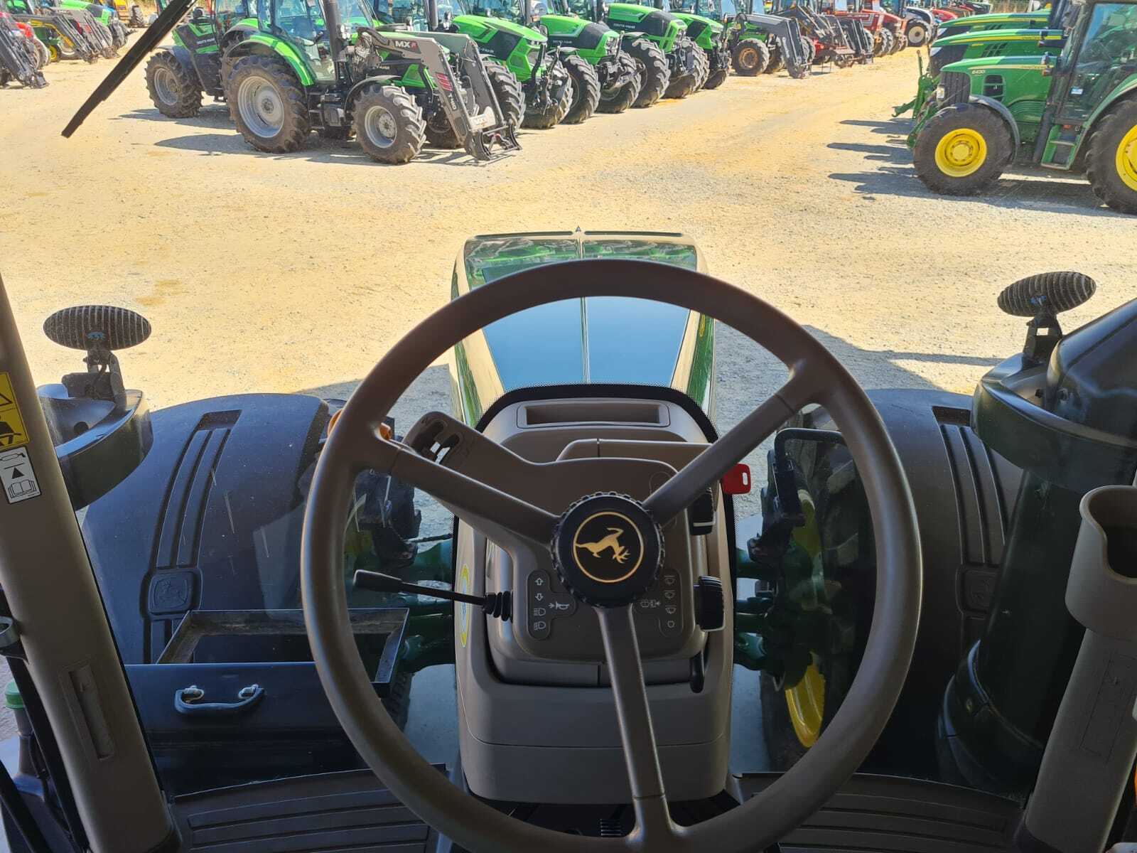 JOHN DEERE 8270R