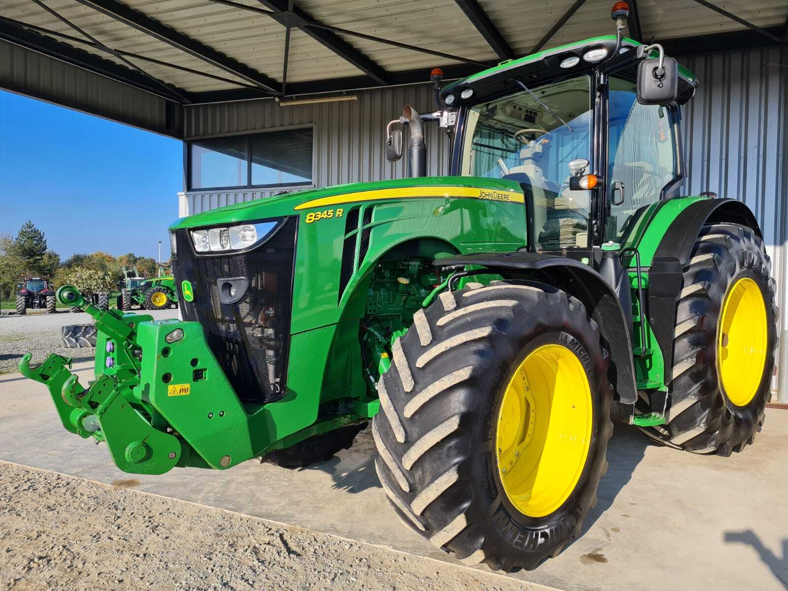 JOHN DEERE 8345R