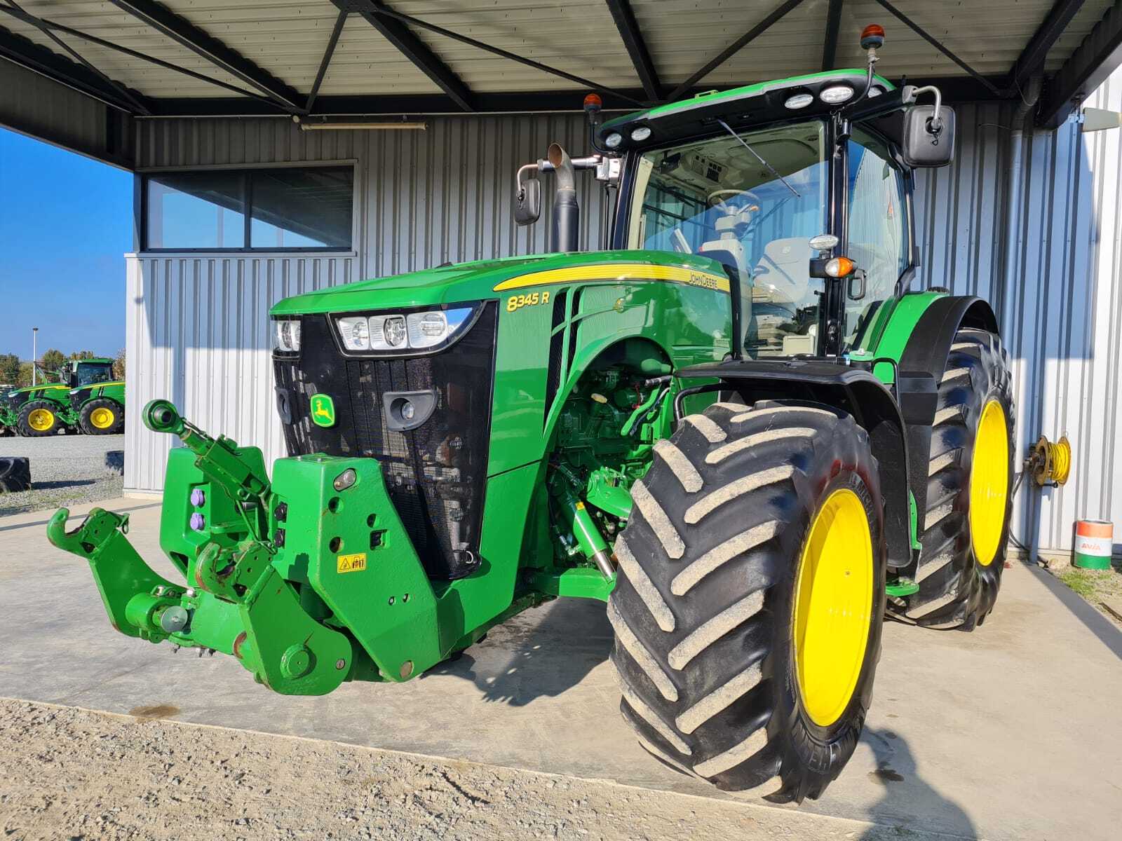 JOHN DEERE 8345R