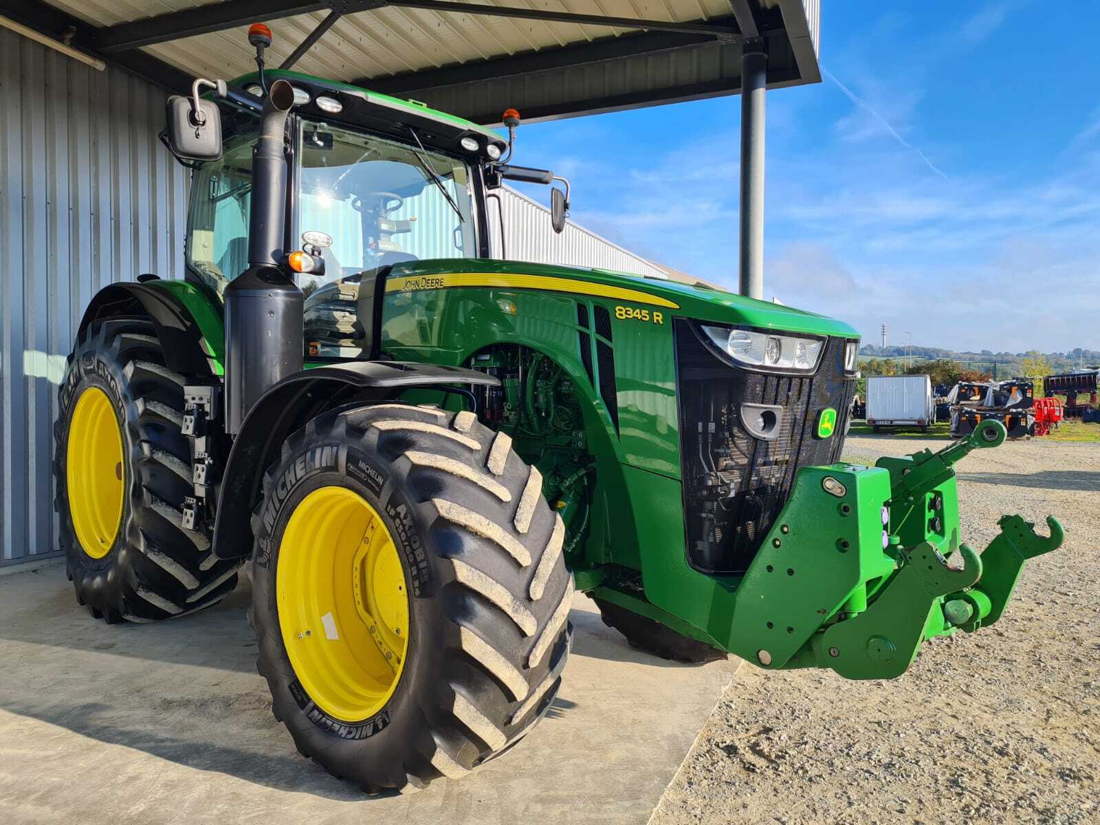 JOHN DEERE 8345R