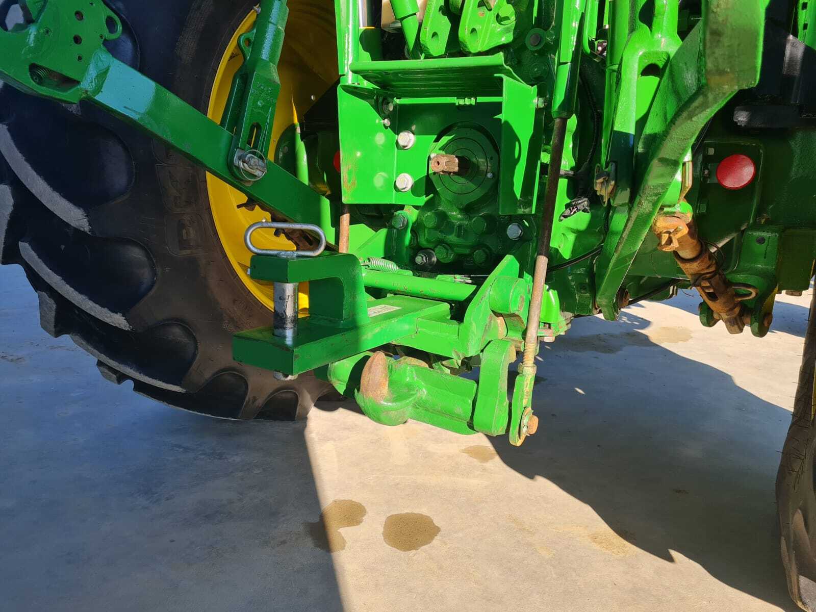 JOHN DEERE 5100M
