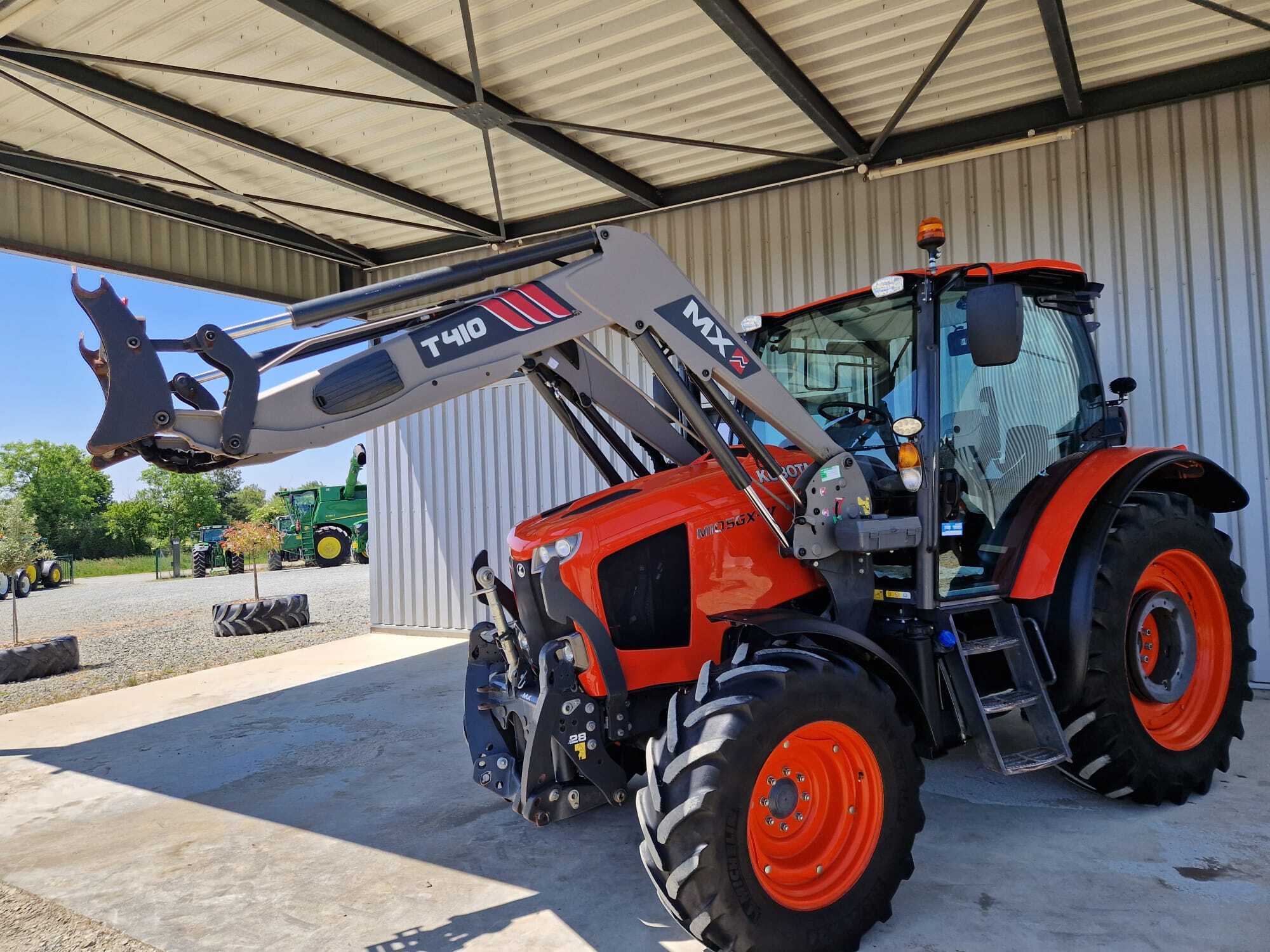 KUBOTA M105 GX-IV