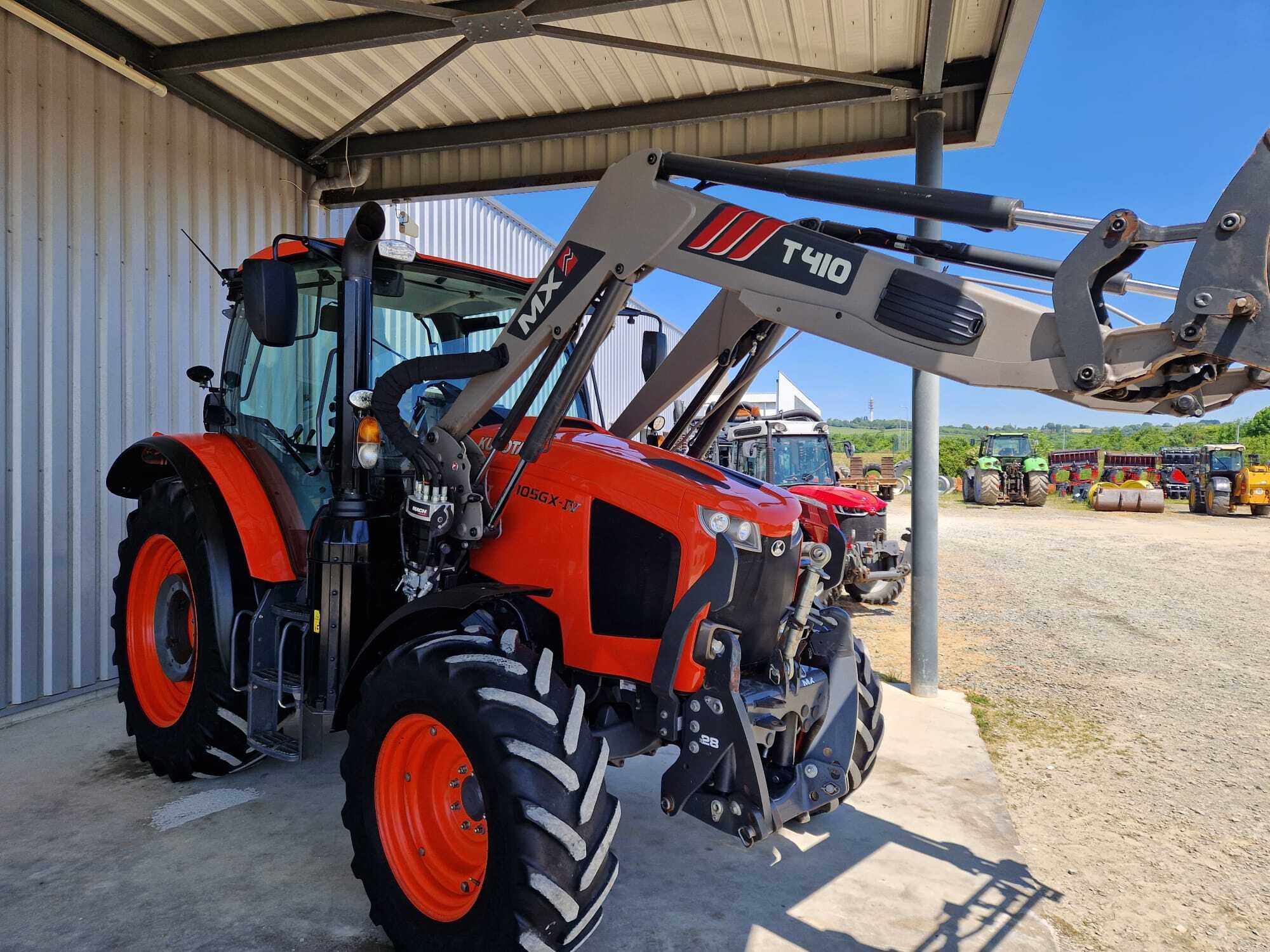 KUBOTA M105 GX-IV