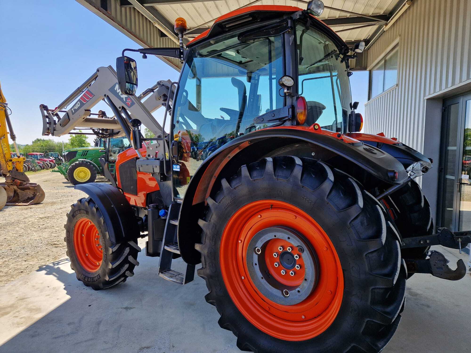 KUBOTA M105 GX-IV