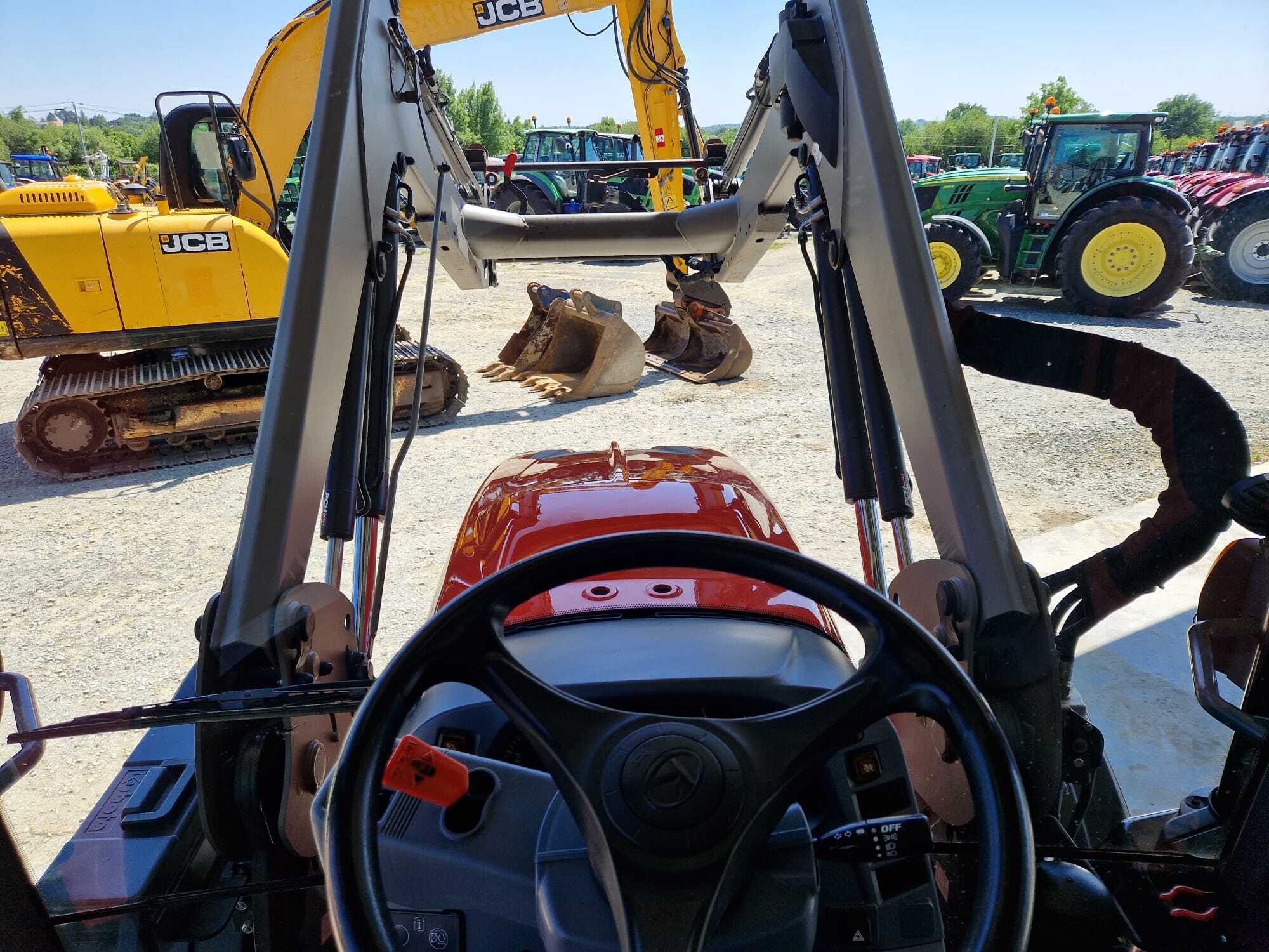 KUBOTA M105 GX-IV