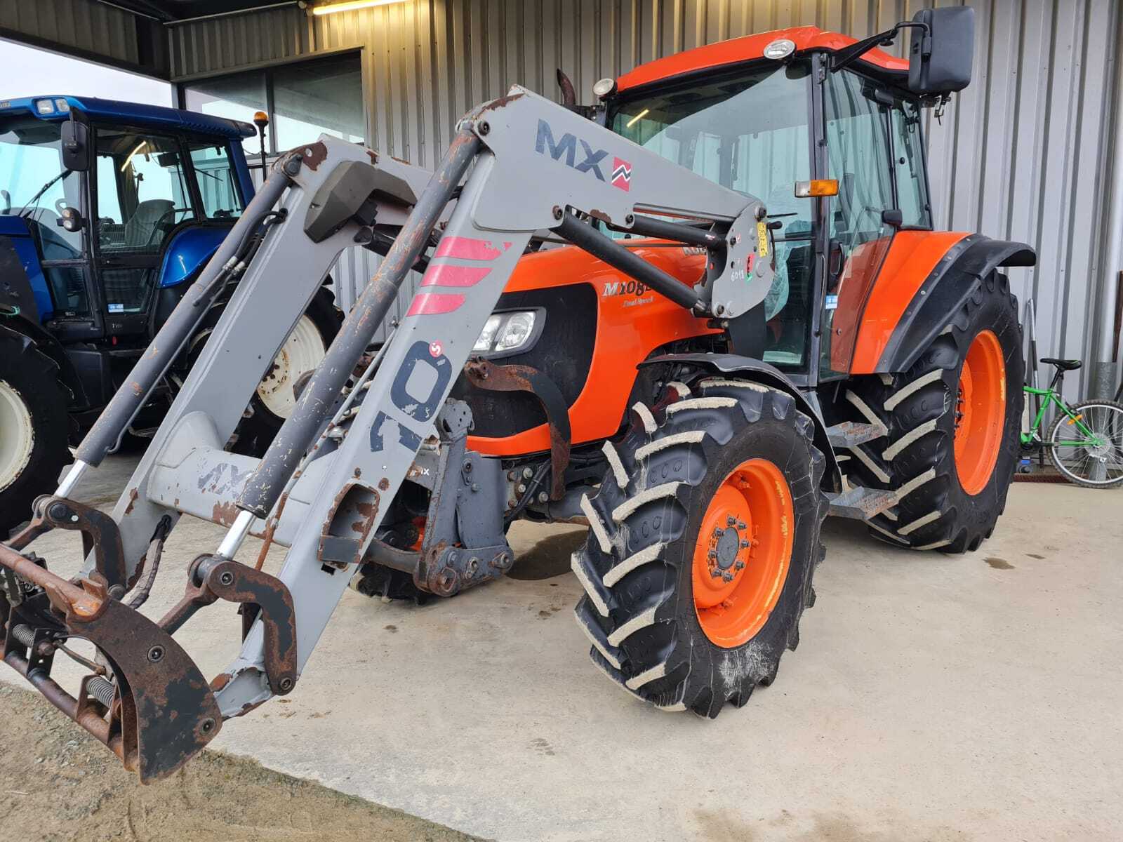 KUBOTA M108S