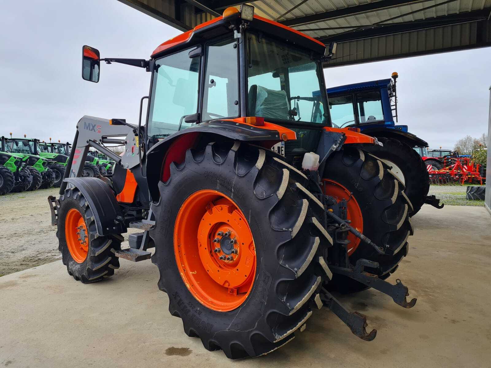 KUBOTA M108S