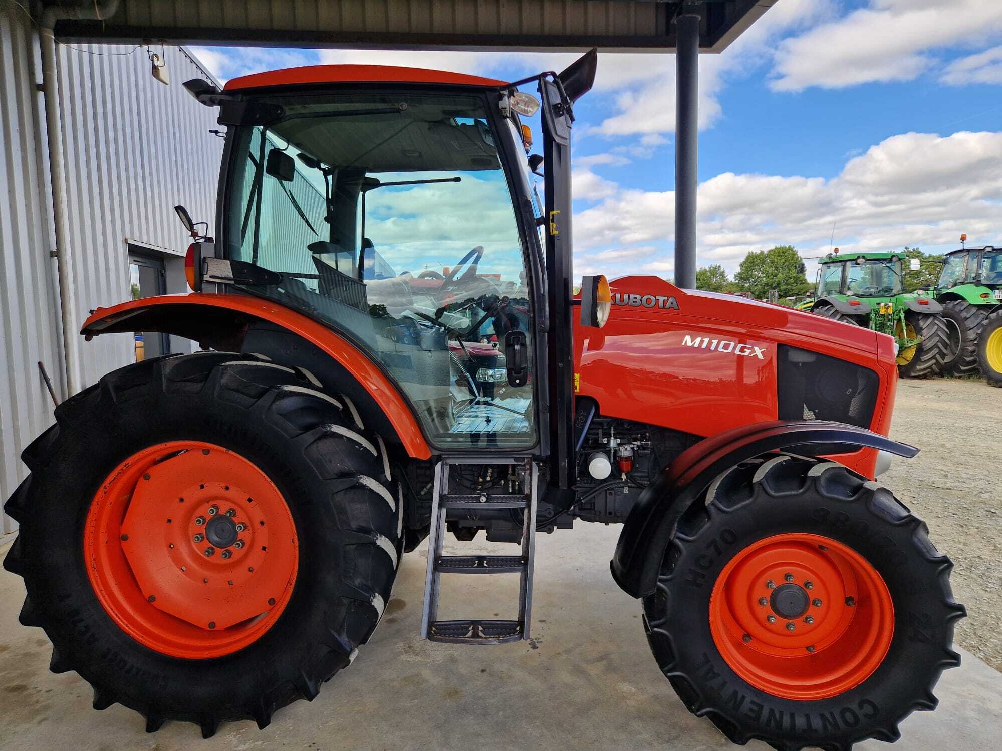 KUBOTA M110-GX